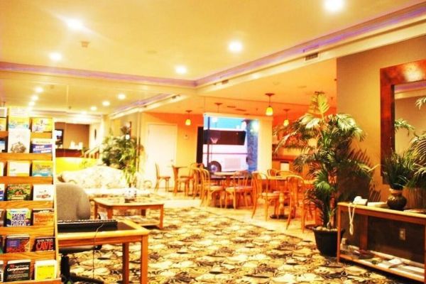 Homestyle Inn & Suites (Springfield)